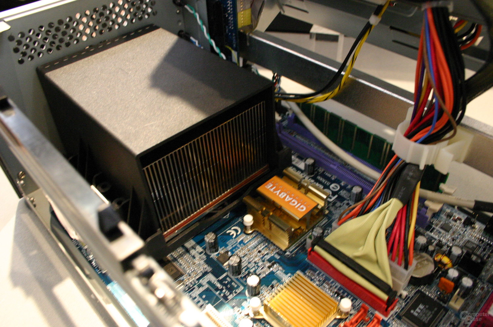 Gigabyte  BTX-Barebone - CPU-Kühler