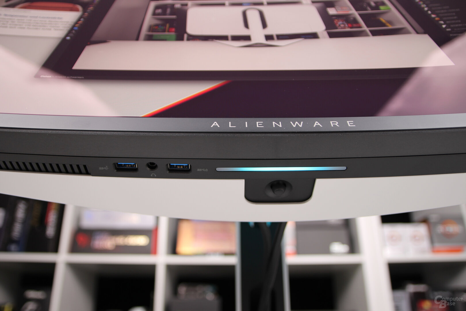 Alienware AW3423DW: USB-Ports und LED-Leiste