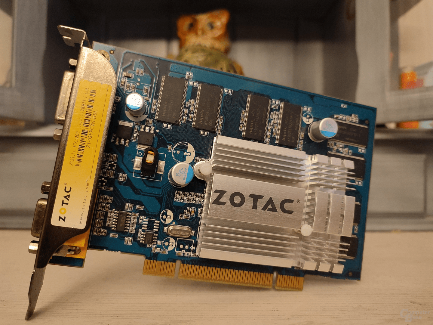 Eine passiv gekühlte GeForce FX 5200 aus dem Hause Zotac von BlastFromPast