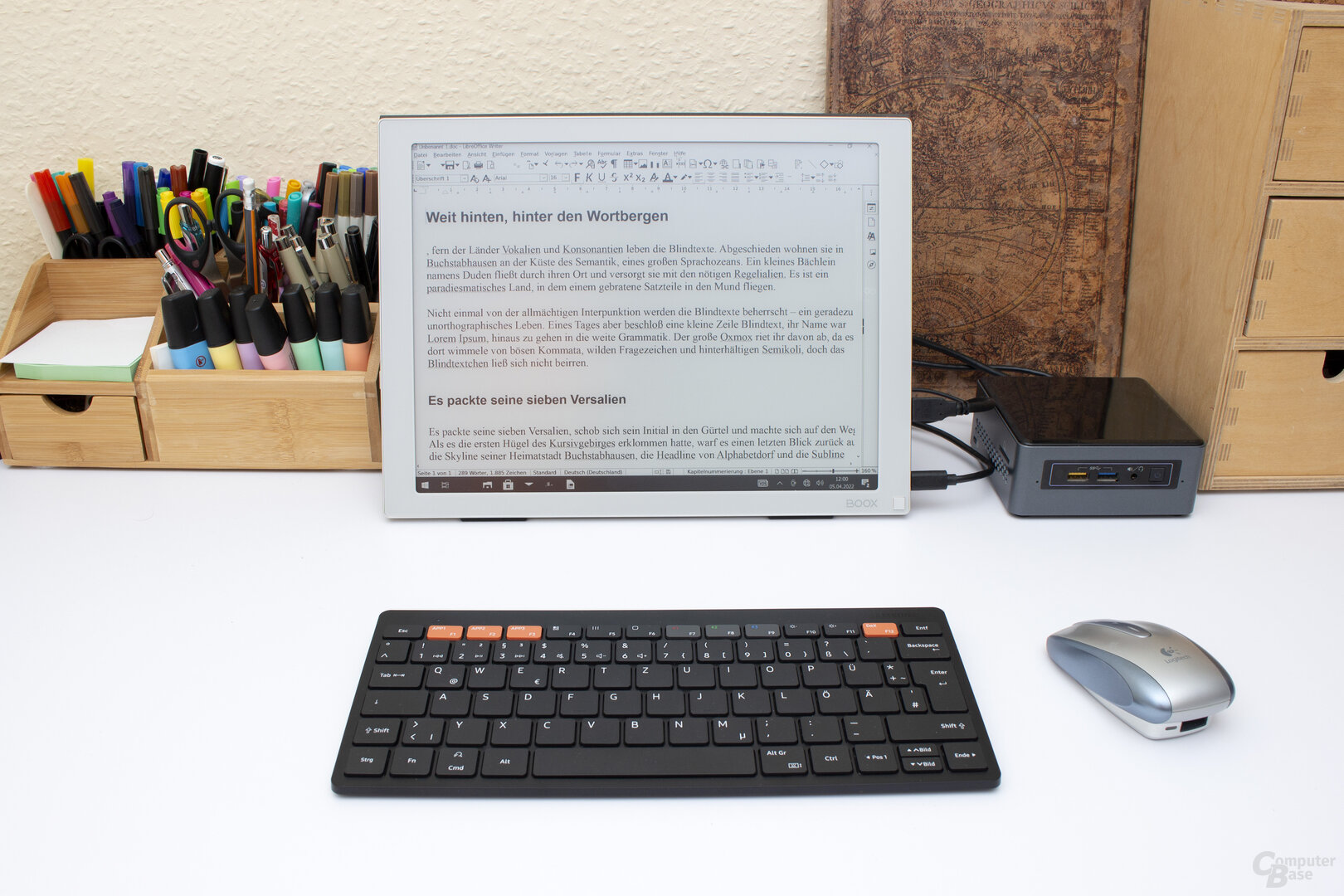 Mit dem Boox Mira von Onyx lässt sich schnell ein Arbeitsplatz einrichten