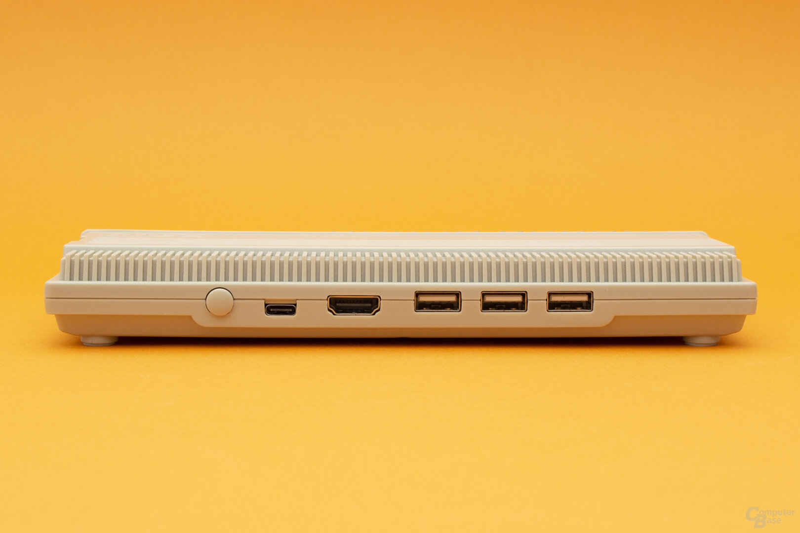 TheA500 Mini bietet als Anschlüsse 3 × USB- und einmal HDMI