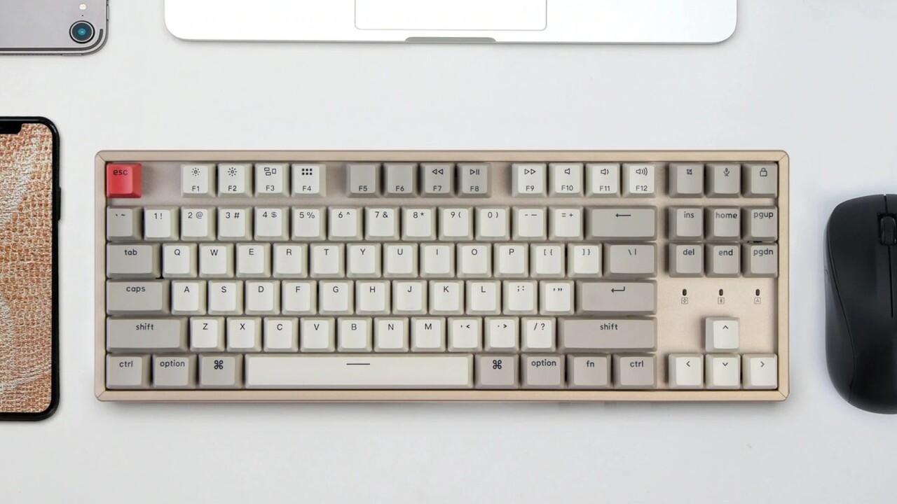 Keychron K8: Tastatur trägt Retro in Design und Ausstattung