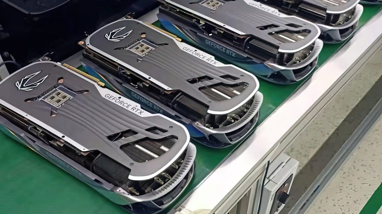 GPU-Gerüchte: Erste GeForce RTX 4090 von Partnern in Bildern