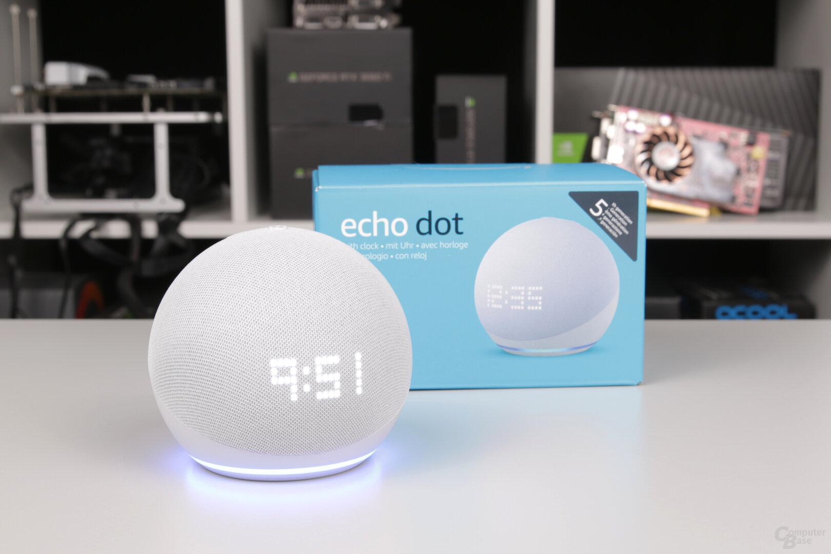 Echo Dot (5. Gen.) mit Uhr