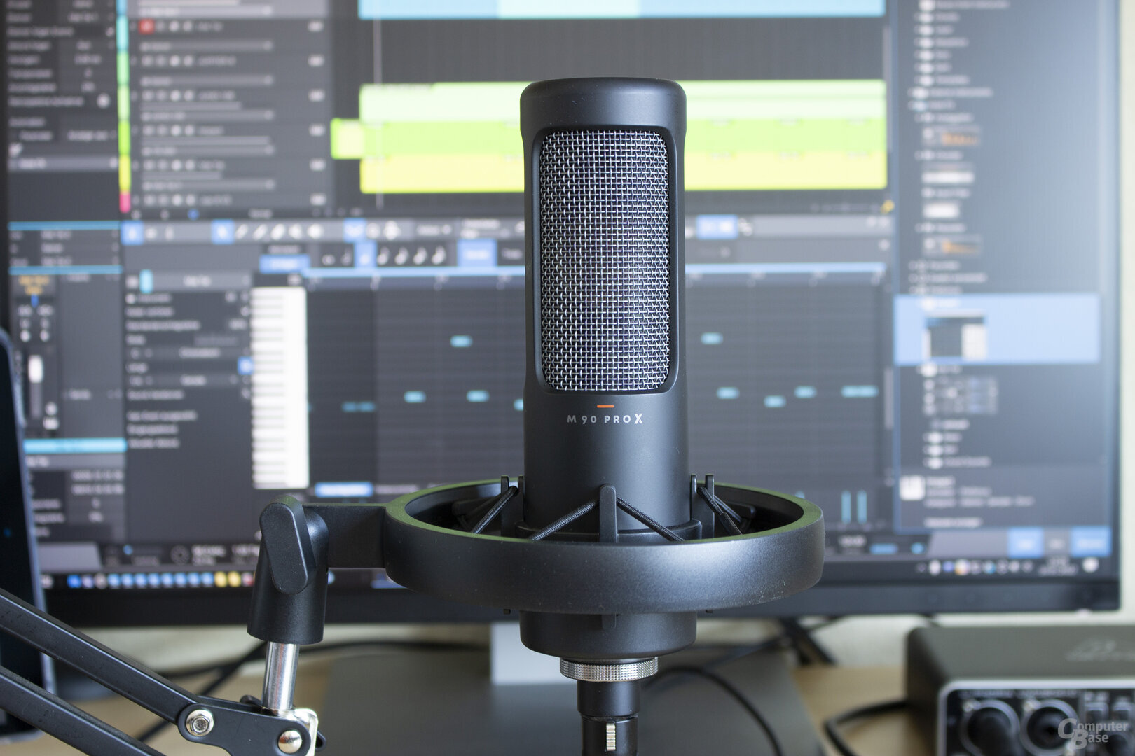 beyerdynamic M 90 Pro