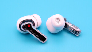 Nothing Ear (2) im Test: Besserer Klang für die trans­pa­renten In-Ear-Kopfhörer