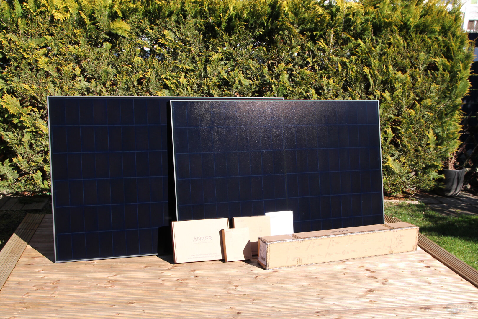 Anker Solix RS40P: Solarmodule, Wechselrichter und Halterung