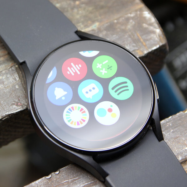 Text und Sprachnachrichten WhatsApp testet vollwertige App fur Wear OS