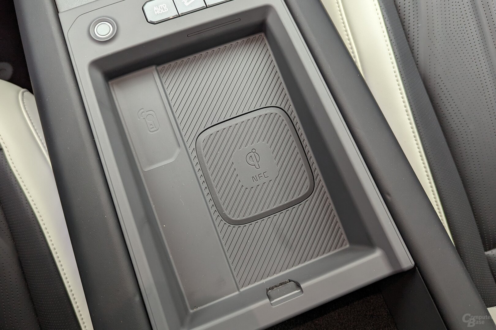 Induktive Ladeschale für Smartphones