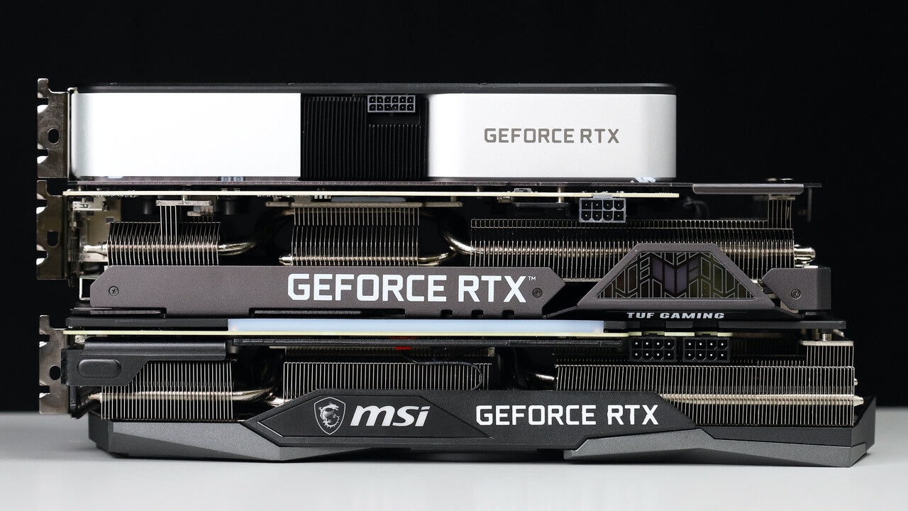 Nvidia AD107-400-A1: Bild zeigt mut­maßliche GPU und Speicher der RTX 4060