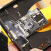 Gefälschte SSDs analysiert: Der8auer prüft „Samsung 980 Evo“ und „128 TB SSD“