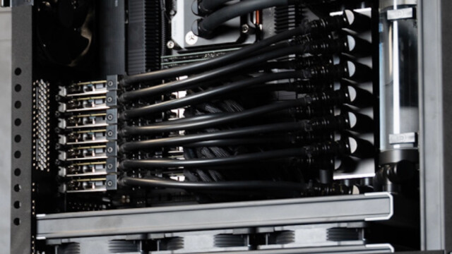 Workstation: Mifcom bestückt PC mit sieben RTX 4090 für 29.000 Euro