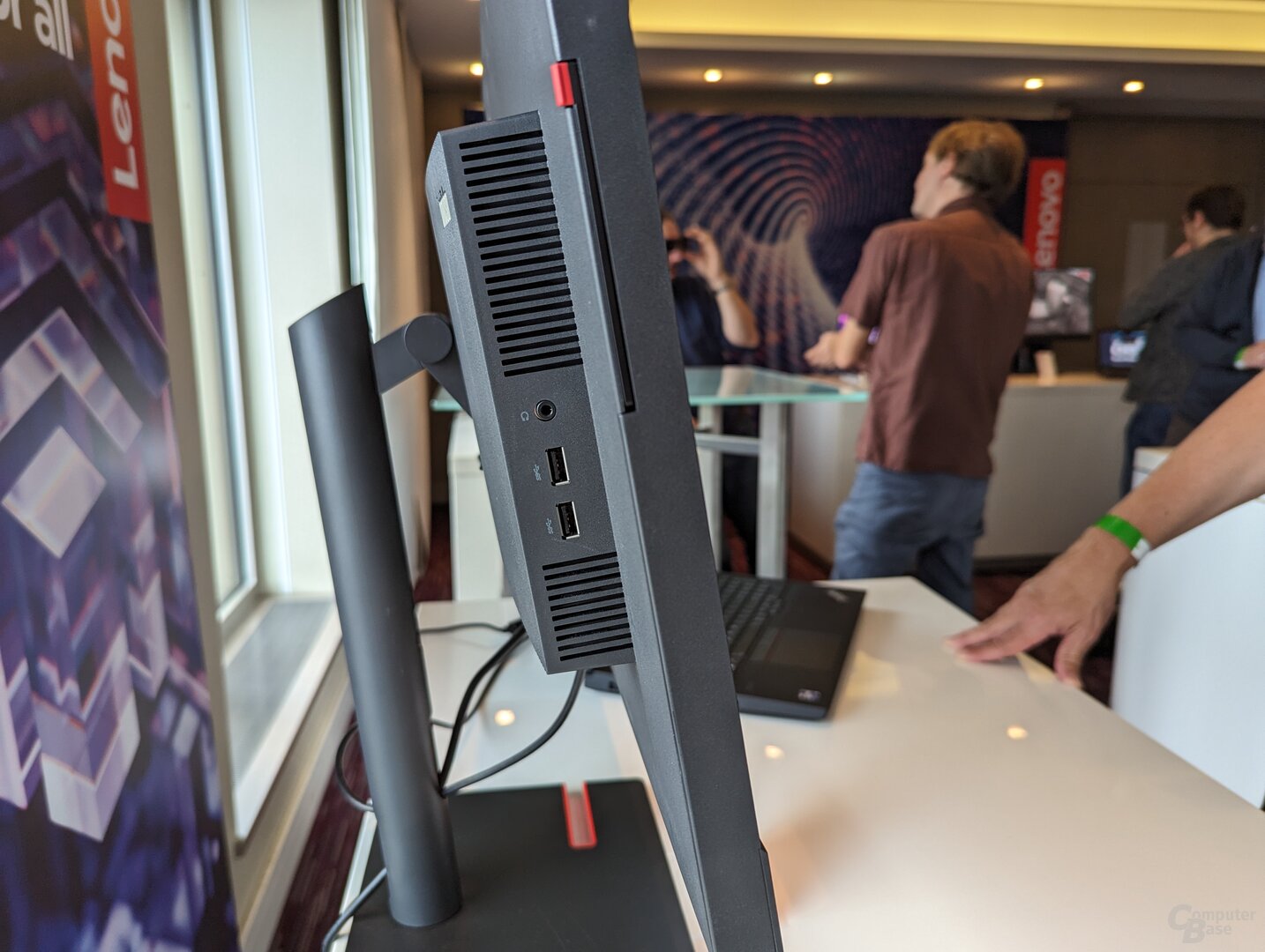 Lenovo ThinkVision 27 3D Monitor