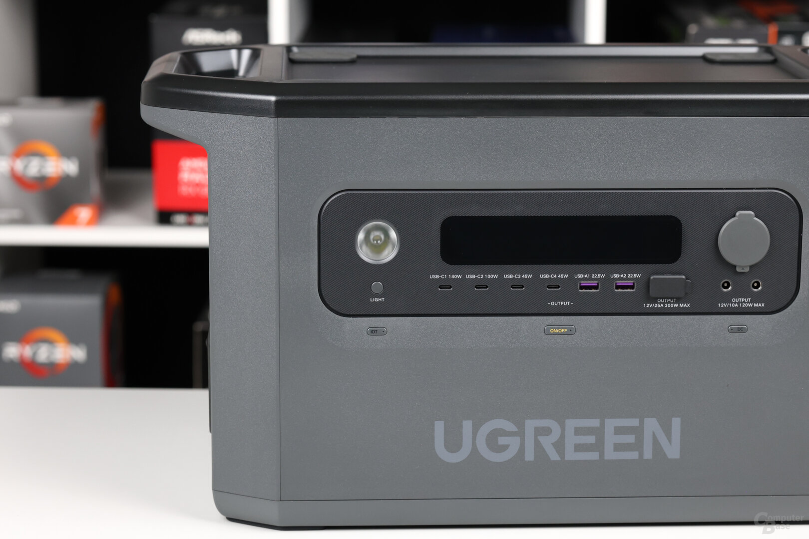 Ugreen PowerRoam 2200 Powerstation im Test - ComputerBase