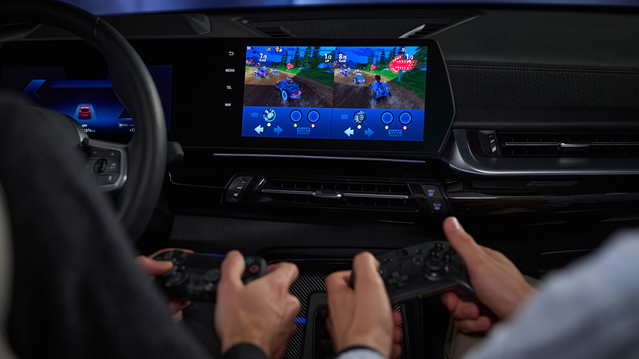 In-Car-Gaming: BMW unterstützt Bluetooth-Controller im Auto