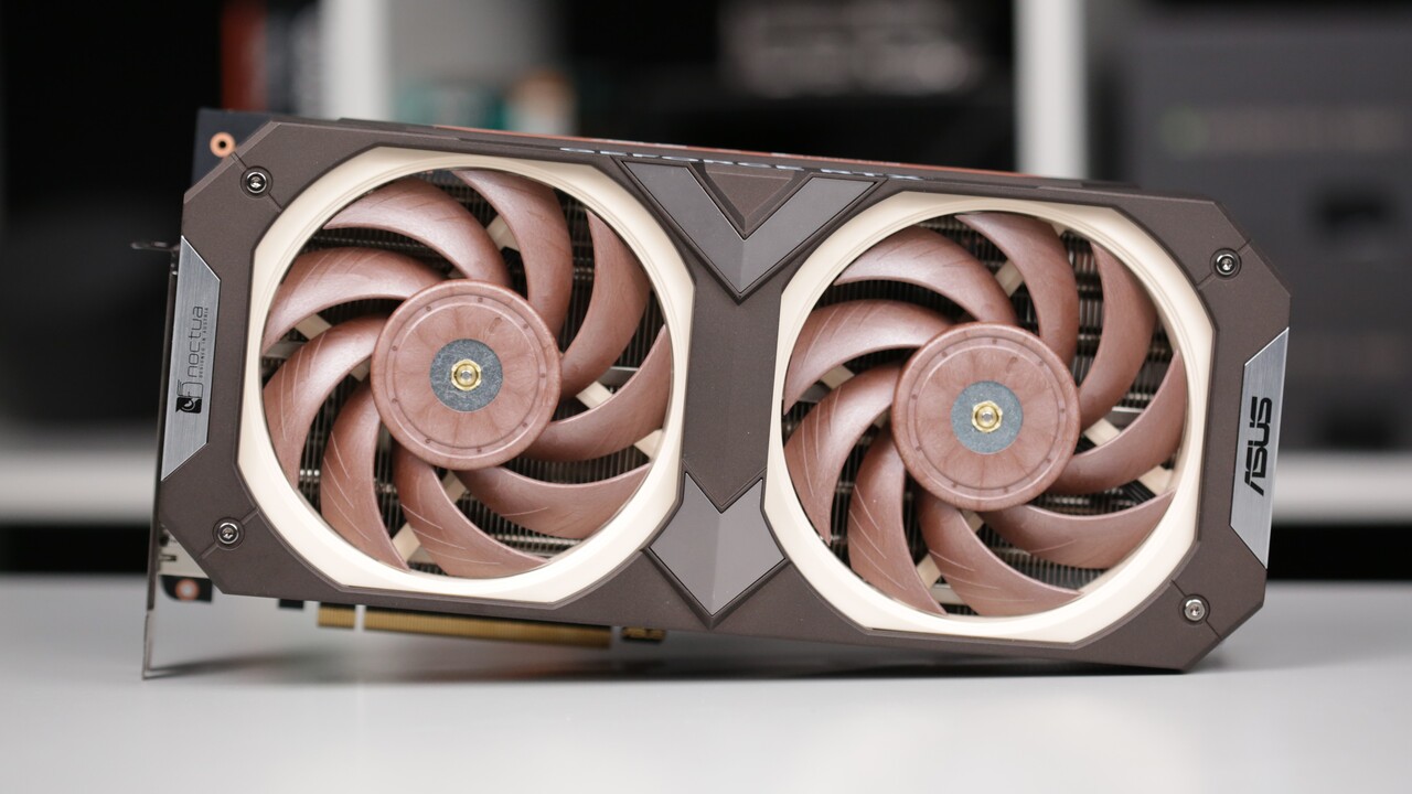 Asus × Braun 4.0: L'RTX 4080 Super arriva anche come edizione Noctua