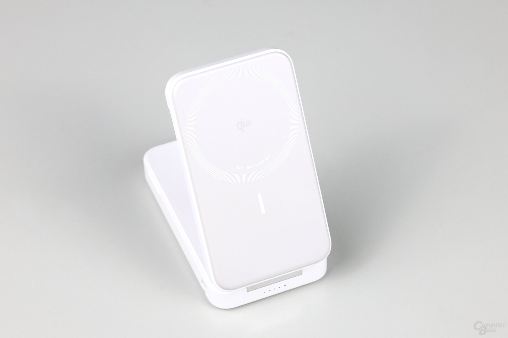 Anker MagGo Power Bank: Qi2 Wireless Charging im Test - ComputerBase