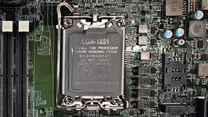 LGA 1851 vs. LGA 1700: Intels neuen Sockel angefasst und Arrow Lake-PS bestätigt