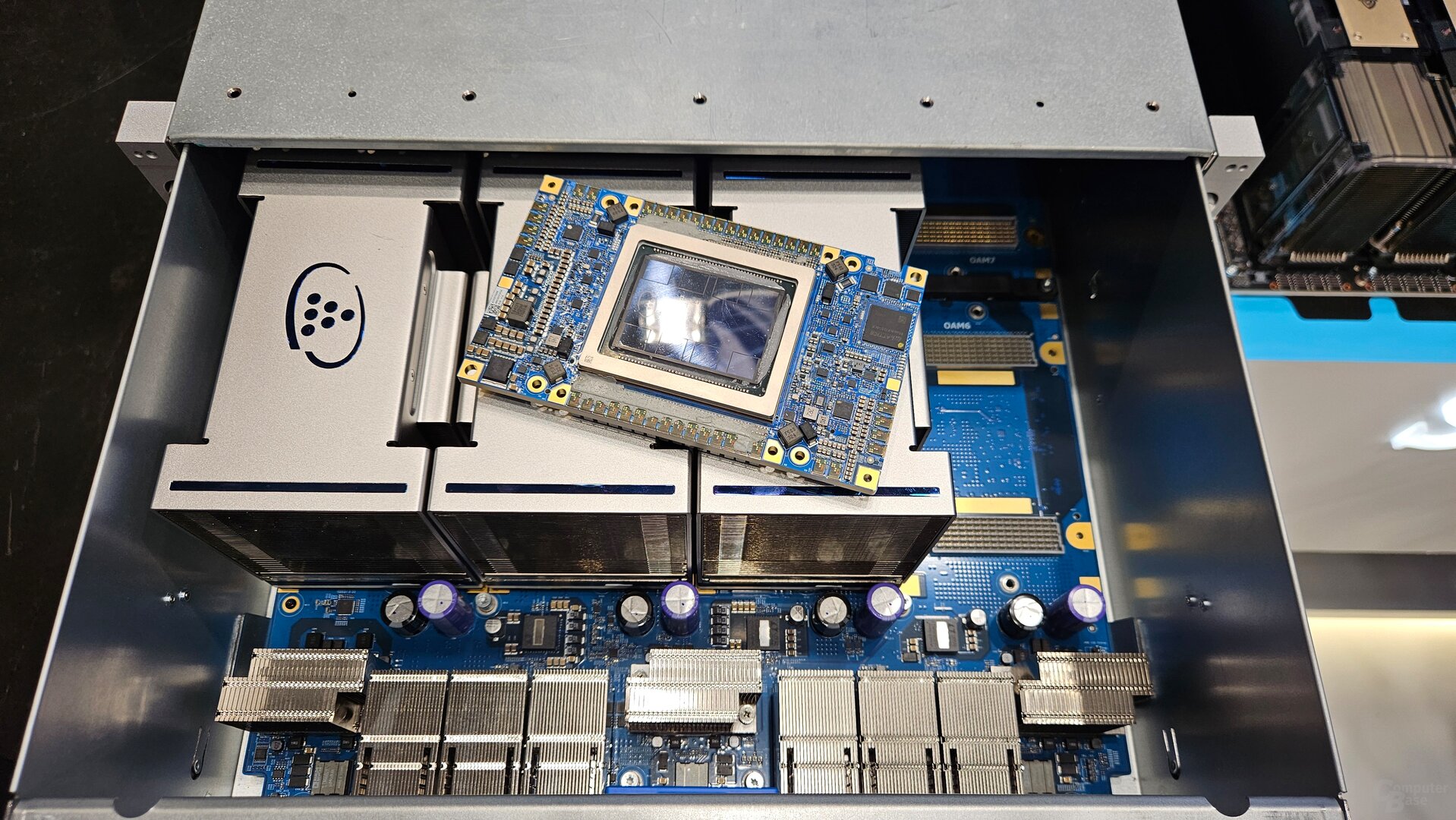 Supermicro-Server mit Gaudi3 und Granite Rapids