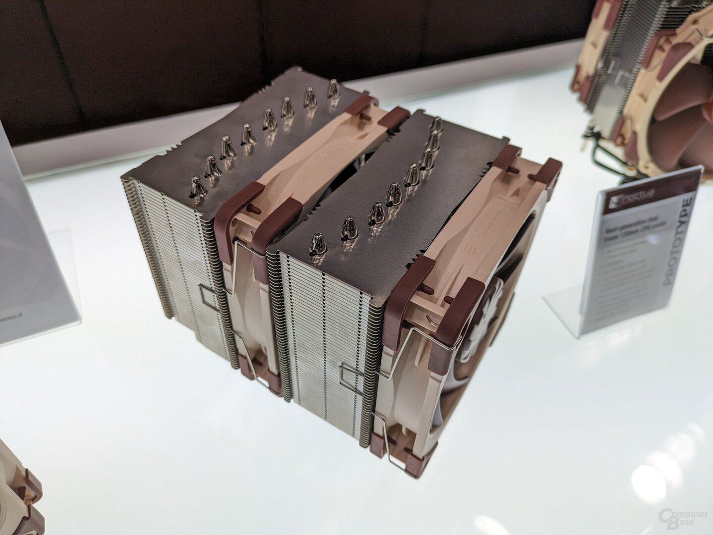 Prototyp eines Noctua NH-D15 G2 im 120-mm-Gewand