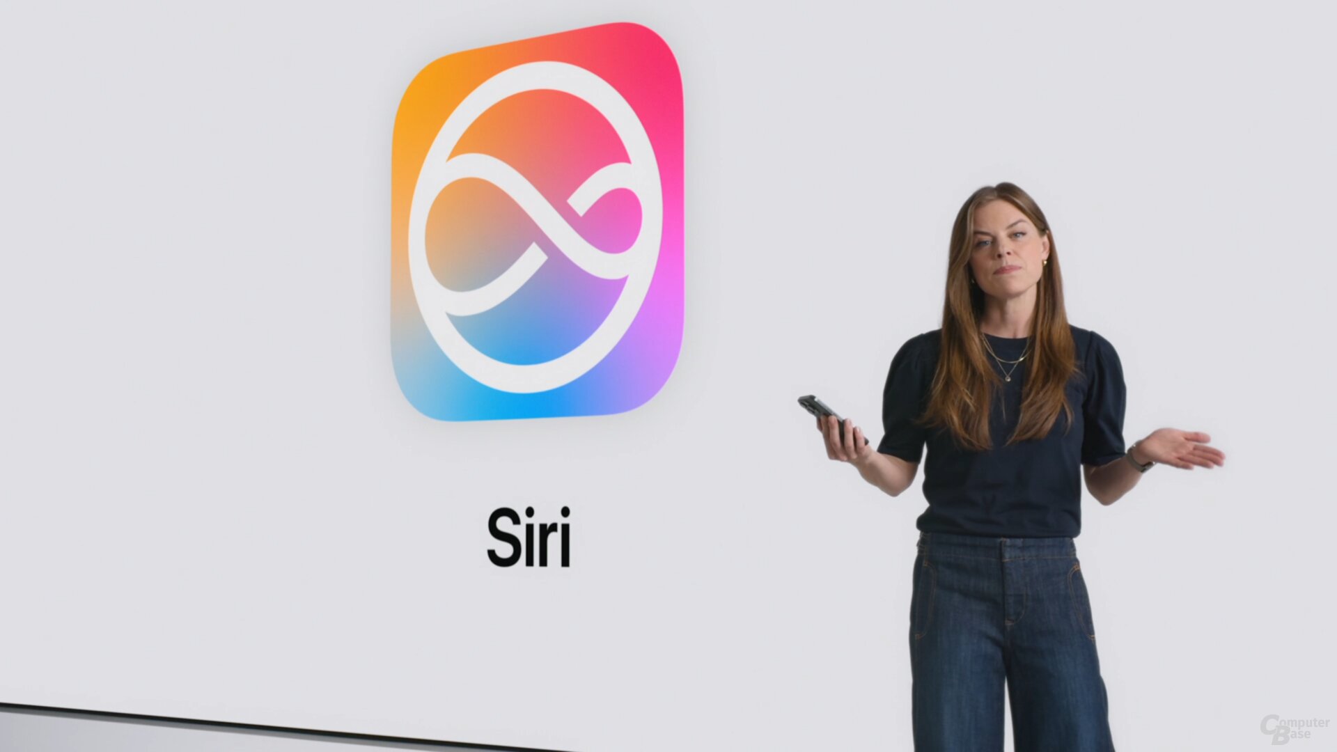 Siri versteht Nutzer besser und kann mehr, bleibt im Kern aber Siri