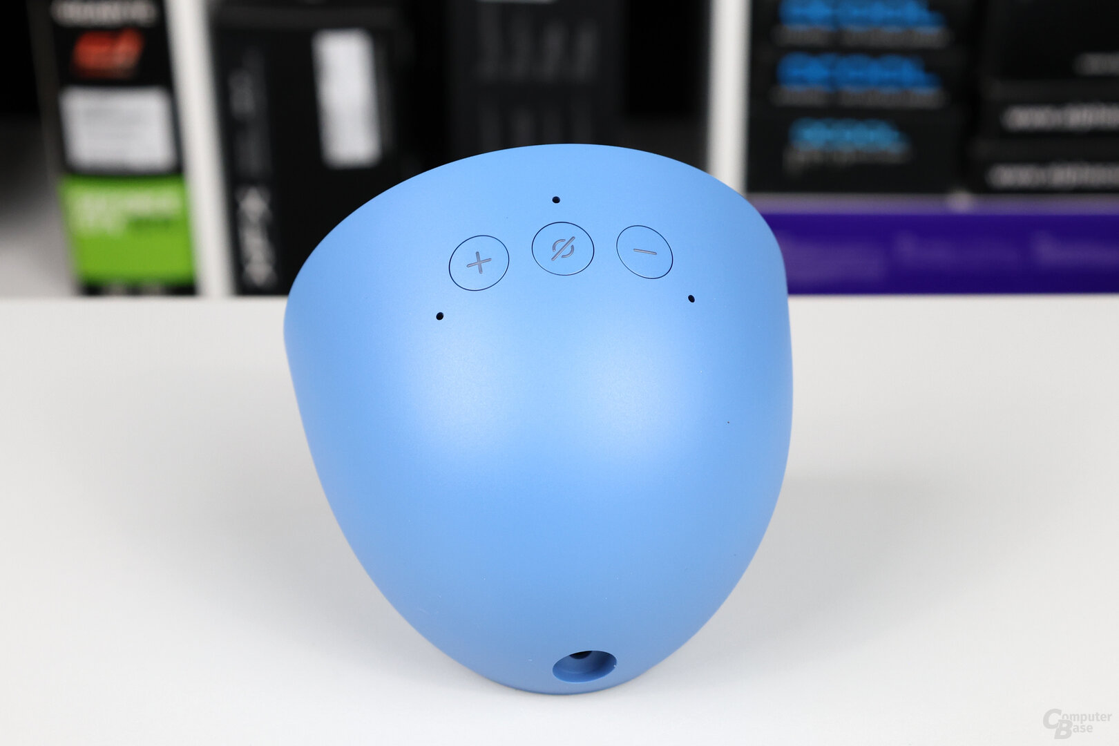 Tasten und Mikrofone des Echo Spot 2
