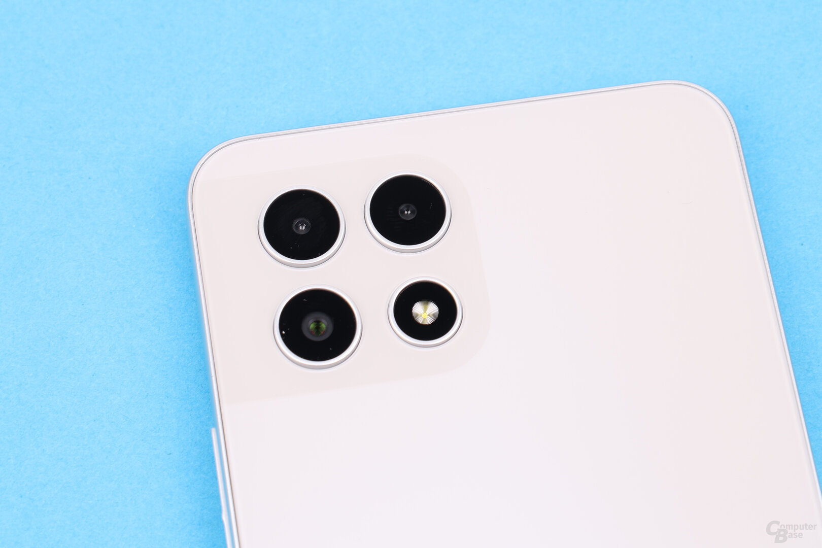 T Phone 2: Von drei Kameras ist nur die Hauptkamera ordentlich