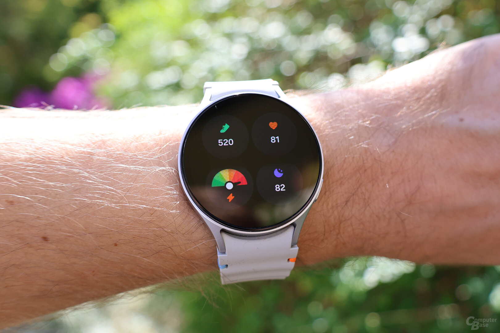 Schneller Überblick über wichtige Vitaldaten auf der Galaxy Watch 7