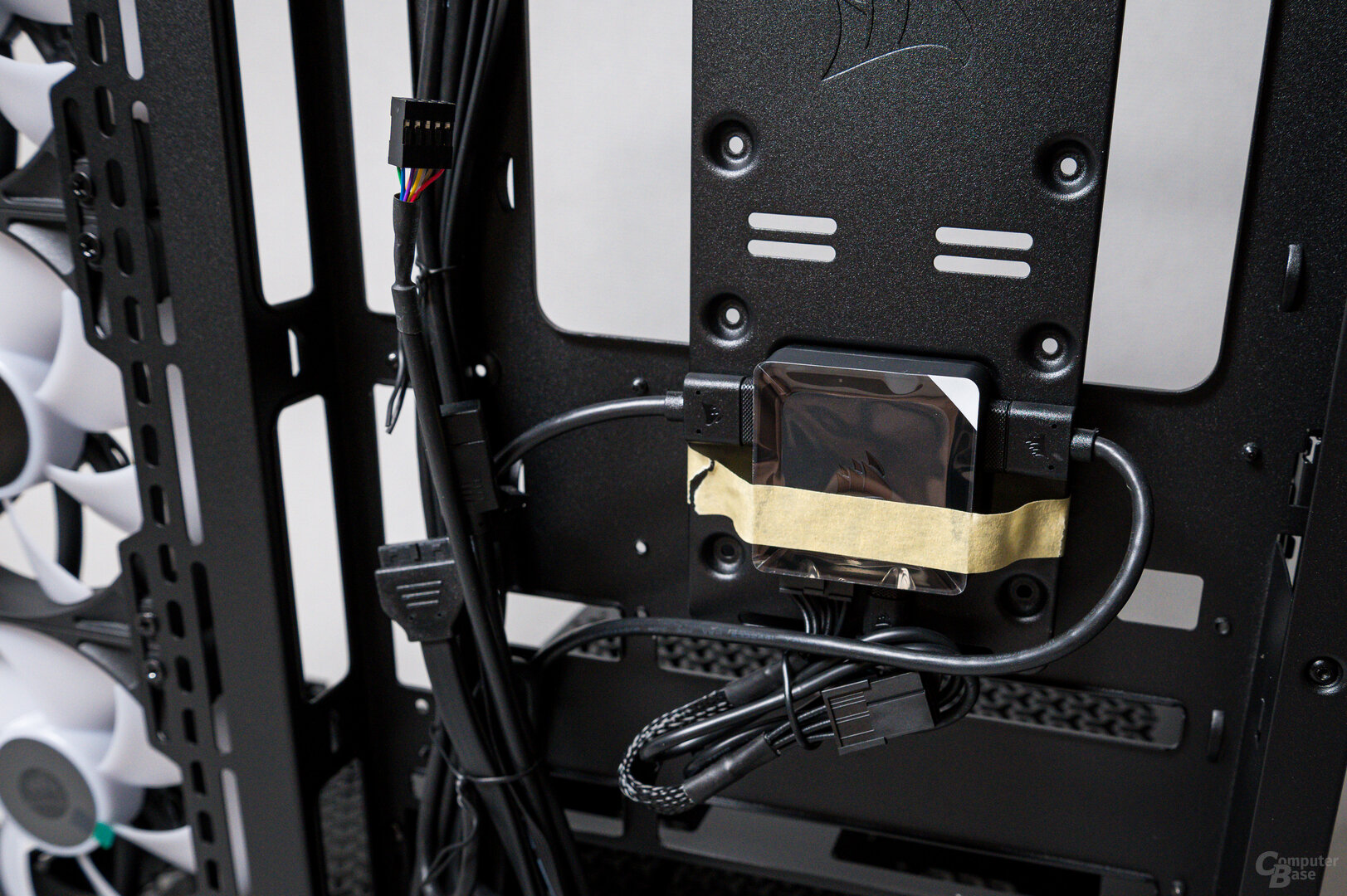 Corsair 3500X im Test: iCUE-Hub