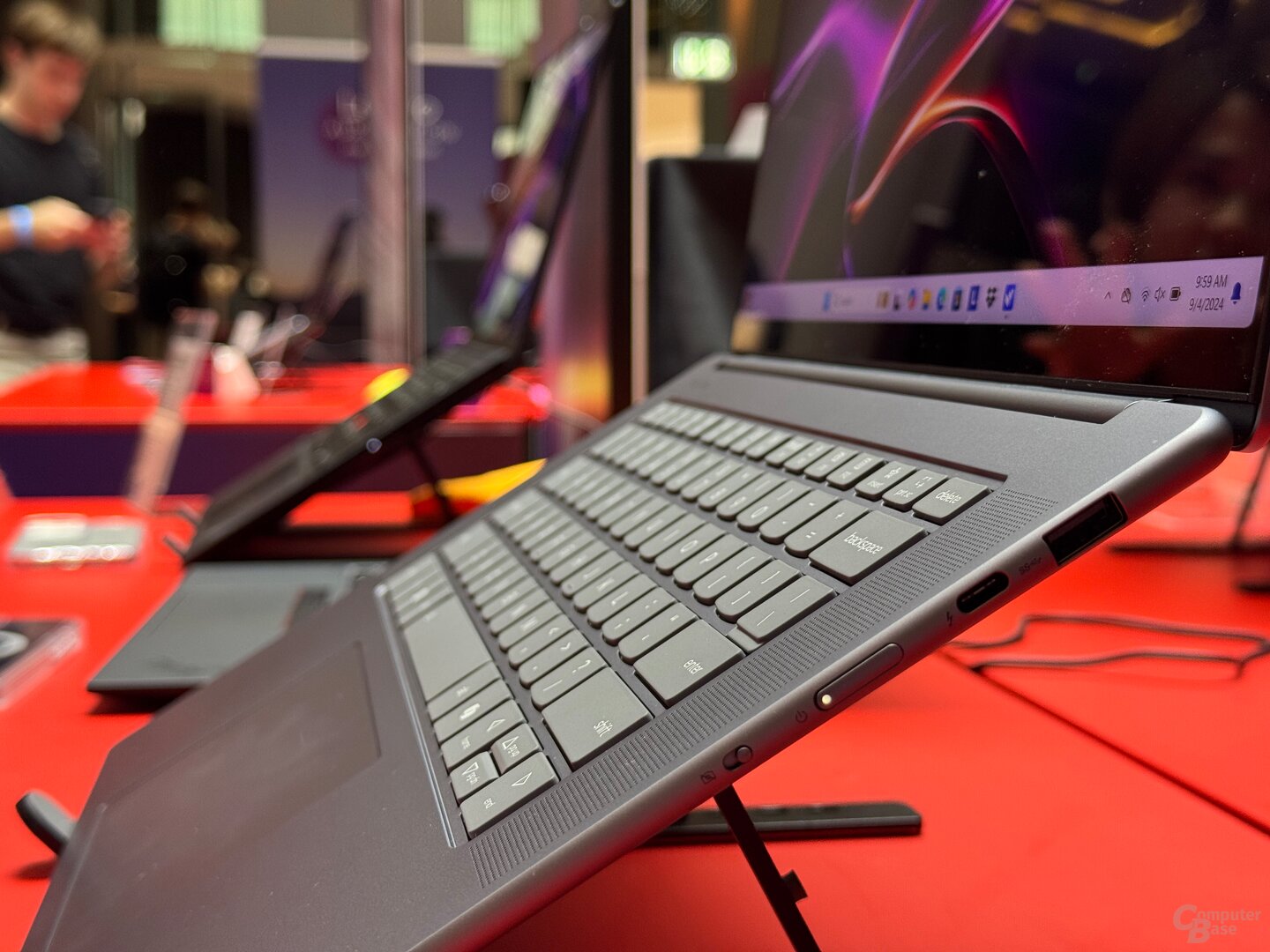 Lenovo Yoga Slim 7i Aura Edition