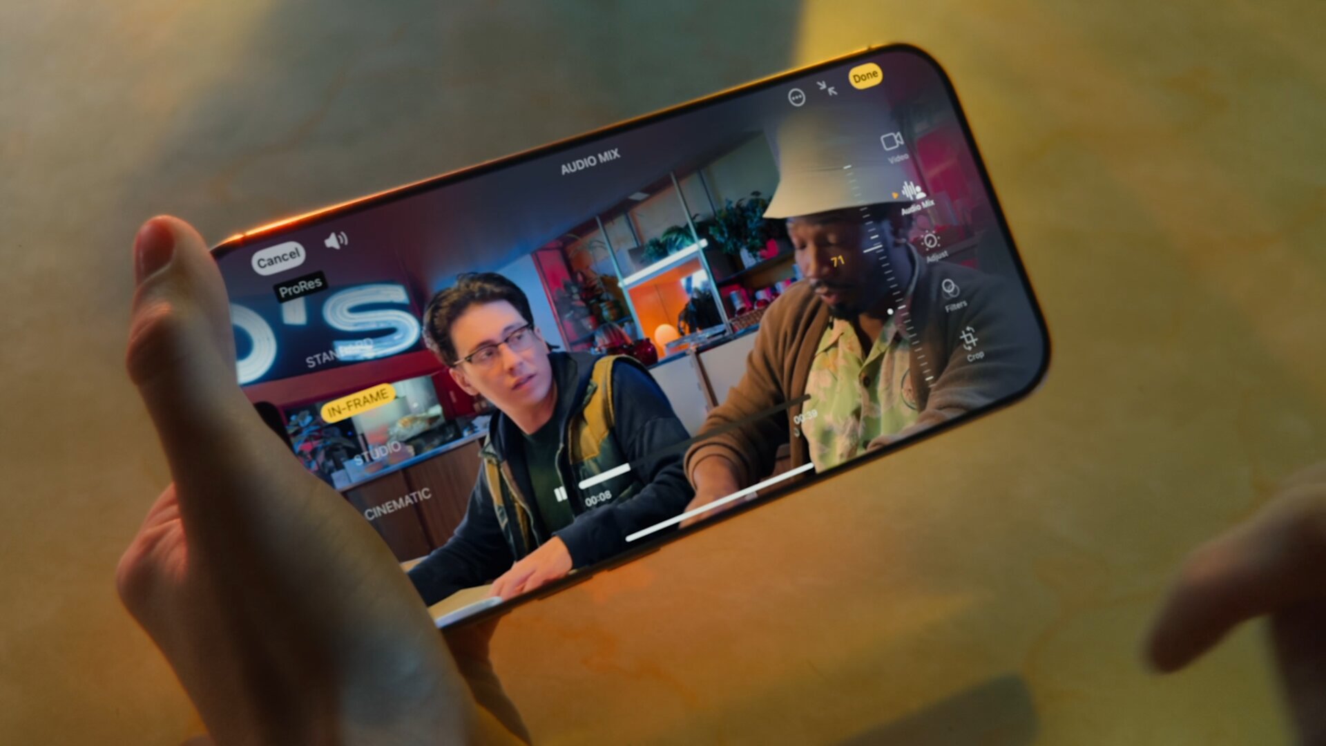 Mit Audio Mix können Tonspuren in Videoaufnahmen gezielt arrangiert werden