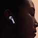 AirPods 4: Details zu Ladekabel und Pairing-Taste nachgereicht