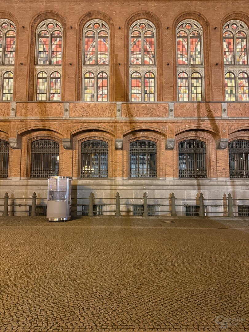 iPhone 16 Pro Max – Weitwinkel (f/1.8, ISO 800, 1/33 s)
