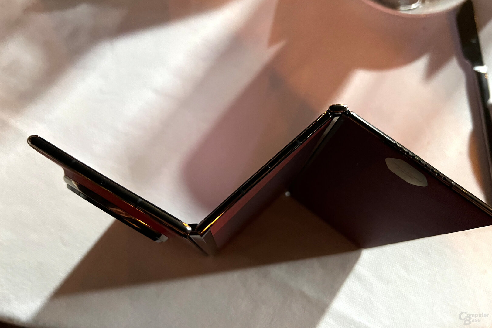 Huawei Mate XT: Die Scharniere geben keinen Spalt frei