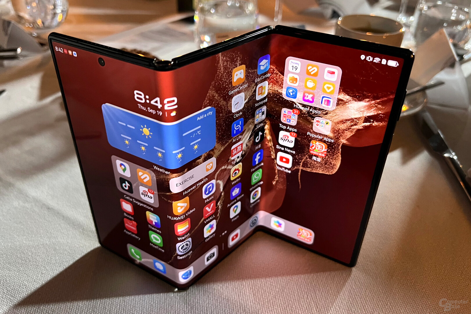 Huawei Mate XT: Das Display wird zwei Mal gefaltet