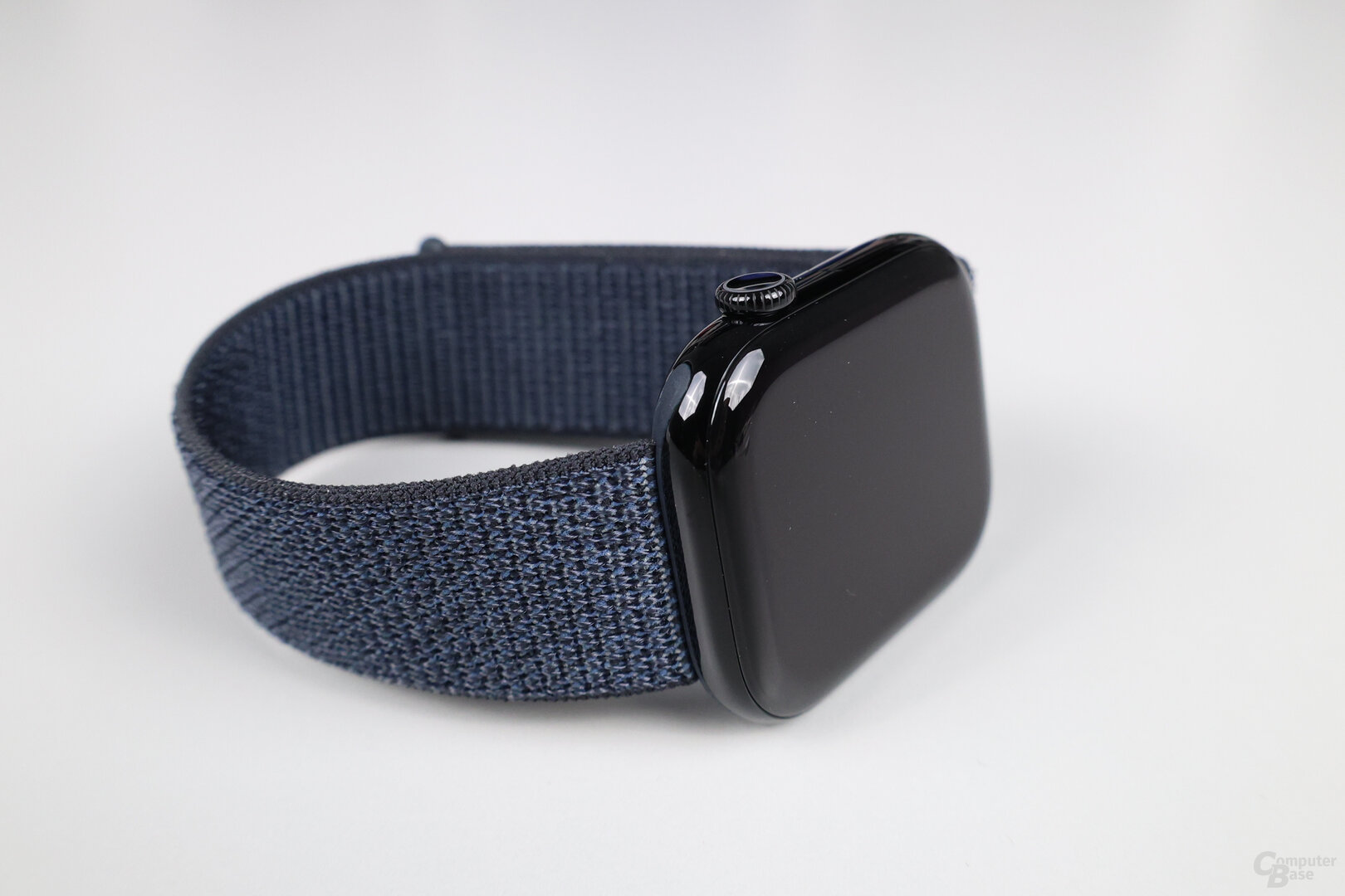 Apple Watch 10 in der neuen Farbe Diamantschwarz