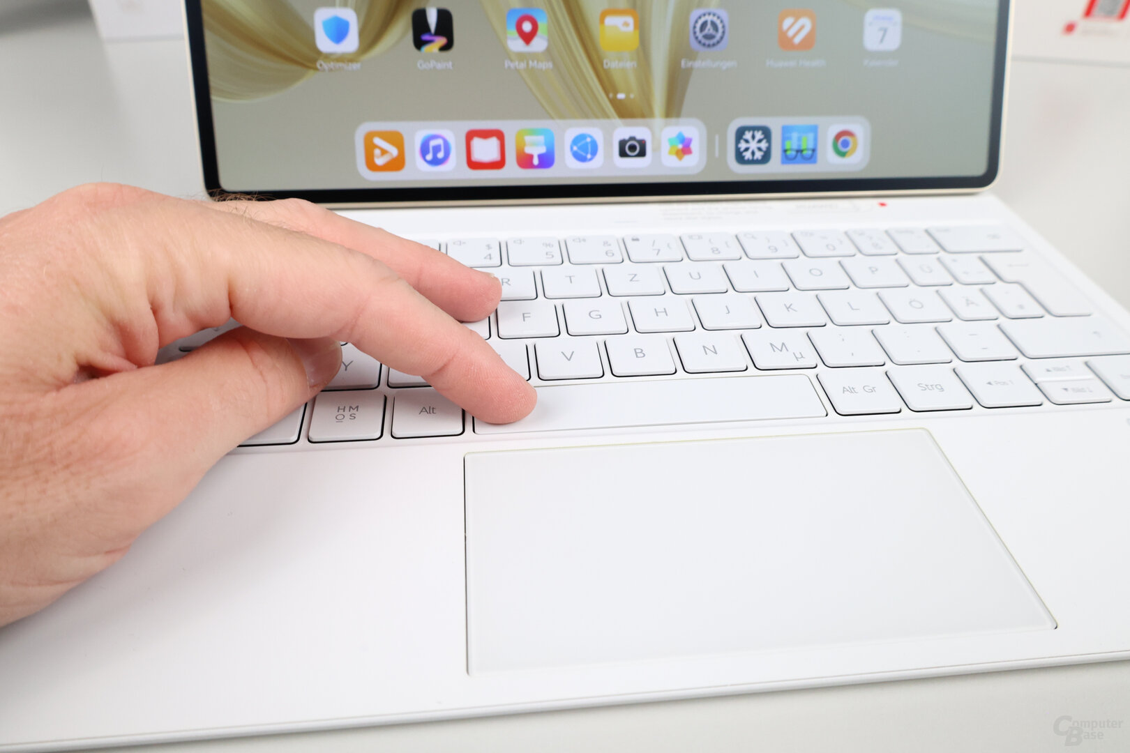 Tasten und Touchpad des Glide Keyboards lassen sich drücken