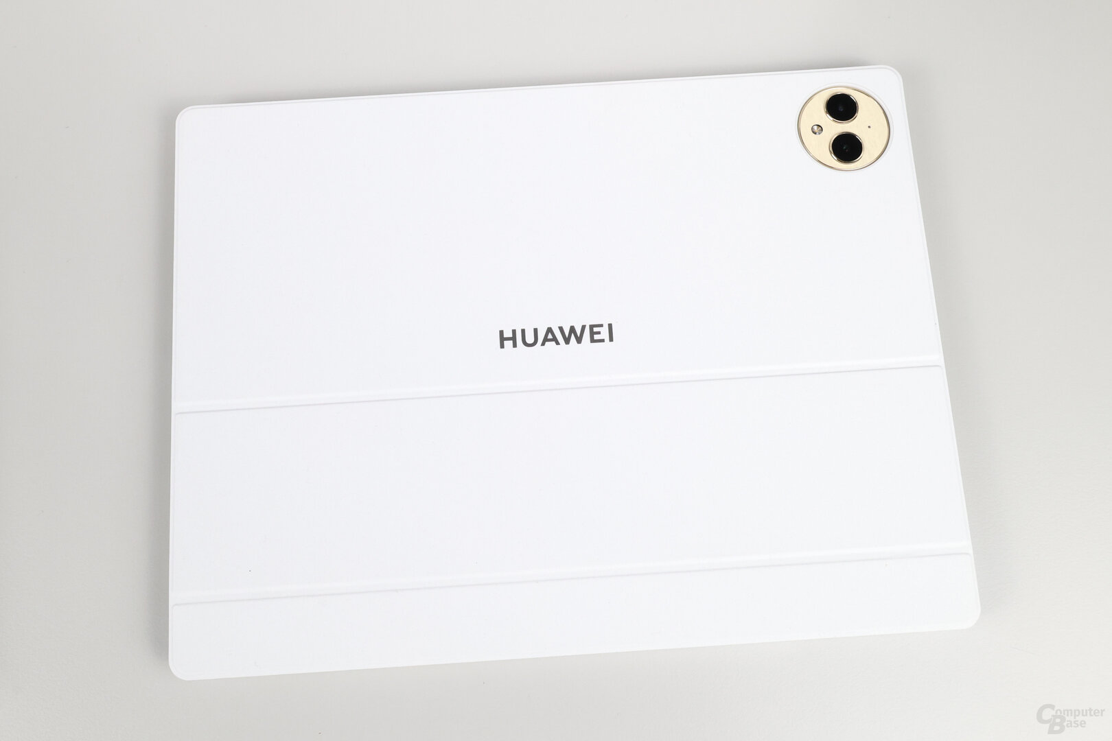 Rückseite des MatePad Pro 12.2 mit Glide Keyboard