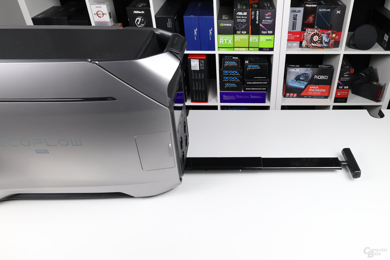 EcoFlow Delta Pro 3: Teleskopgriff zum Rollen der Powerstation