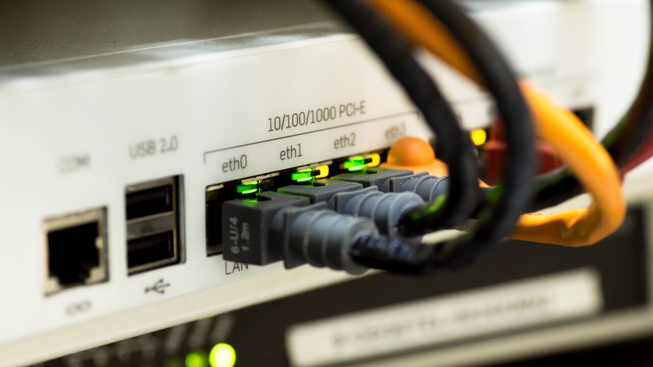 Recht auf schnelles Internet: Mindestbandbreite für Haushalte steigt auf 15 Mbit/s