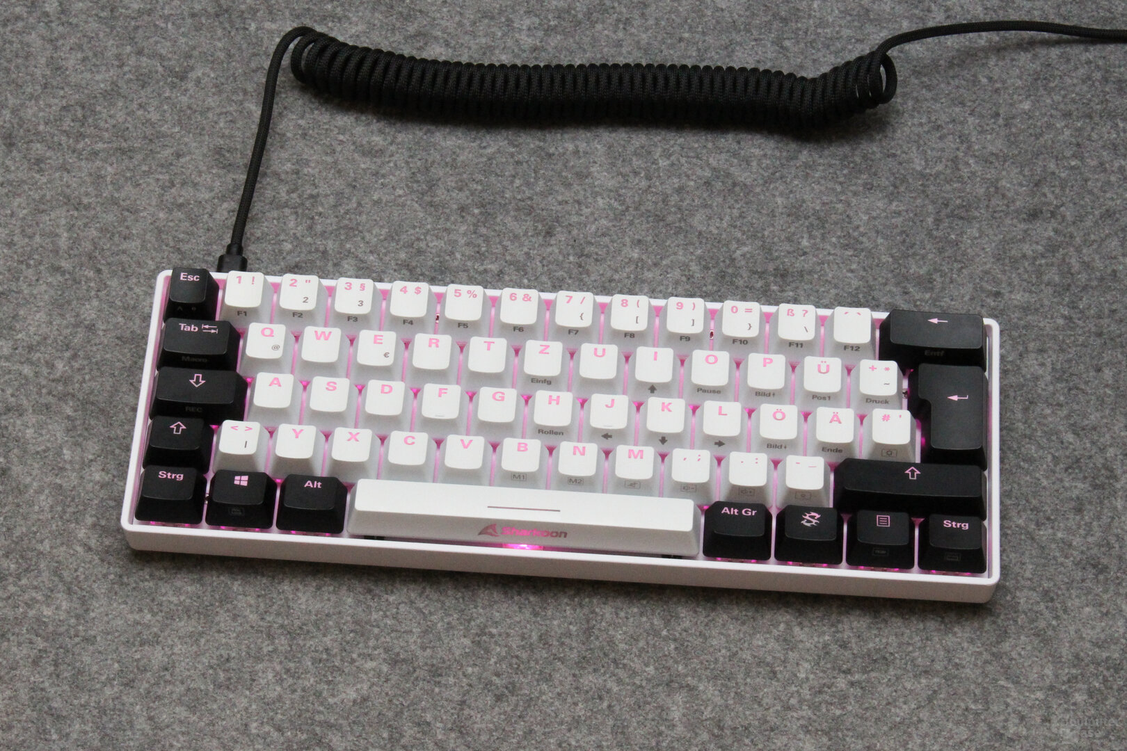 Die Tastenbeleuchtung bleibt stumm