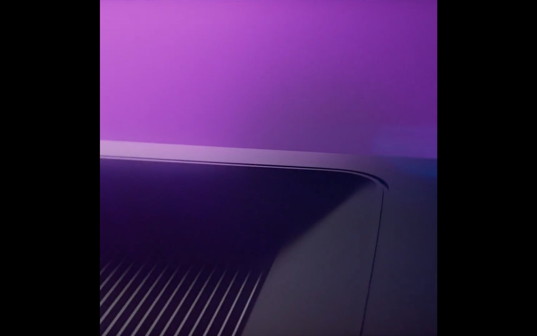 Erste Blicke auf das Referenzdesign („Limited Edition“), höchstwahrscheinlich der Intel Arc B580