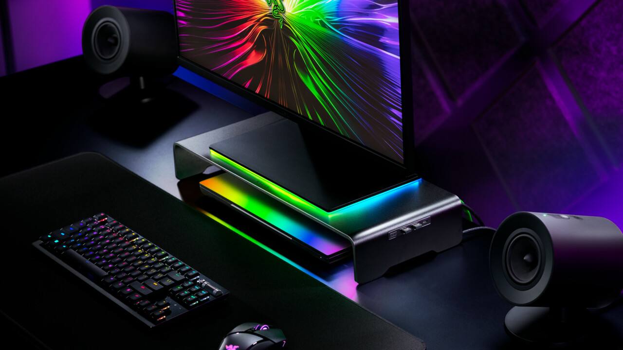 Razer: Monitor Stand Chroma mit RGB ist auch Docking Station