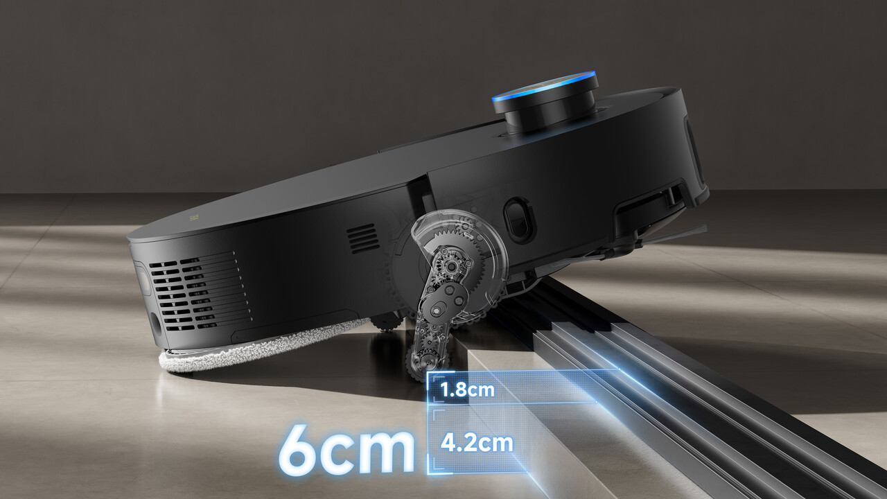 Dreame: Saugroboter lernt Klettern und putzt mit Roboter­arm