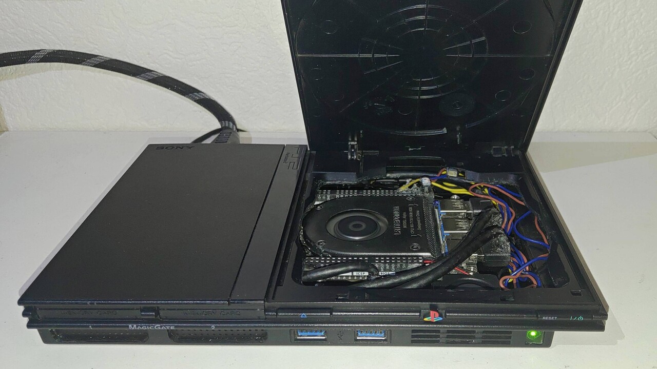 x86-Hardware im Sony-Chassis: Linux belebt die PlayStation 2 wieder