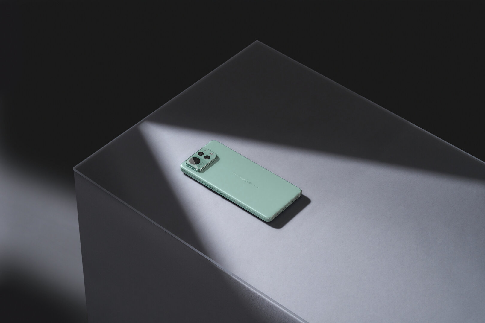 Asus Zenfone 12 Ultra