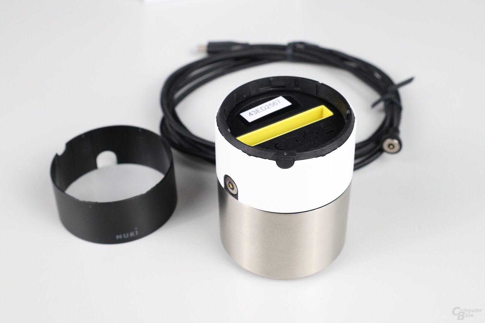 Nuki Smart Lock 5.0 Pro mit weißer und schwarzer Blende