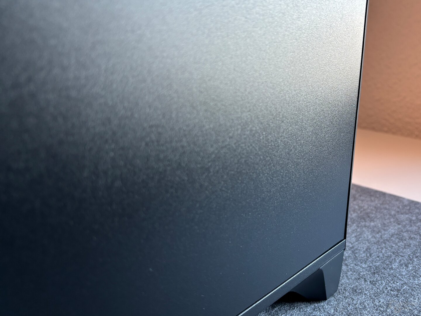 Fractal Design Meshify 3 (XL) im Test: Schlechtes Spaltmaß und Übergänge beim XL-Ableger