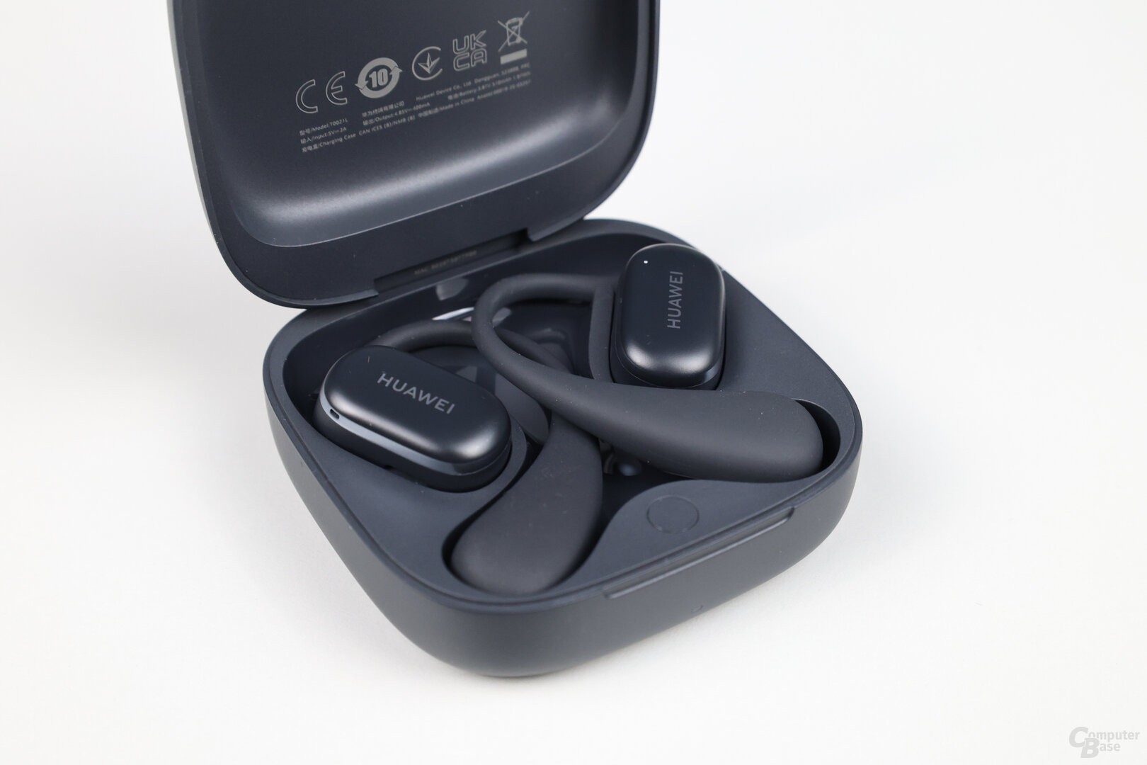 Huawei FreeArc: Welcher Ohrhörer oben liegt, spielt keine Rolle