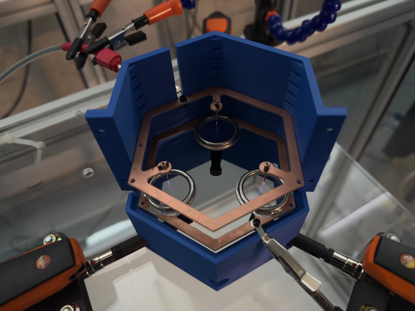 Der patentierte Luftstromverstärker des Empa-Spin-offs „Ionic Wind Technologies“ beschleunigt Ionenwind viel stärker als bisher